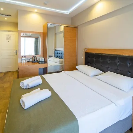 Aurasia Sea Side Hotel