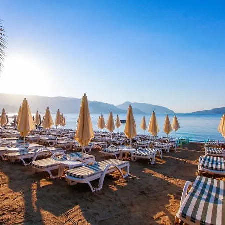 Aurasia Sea Side فندق مرمريس