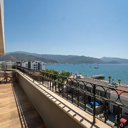 فندق Aurasia Sea Side