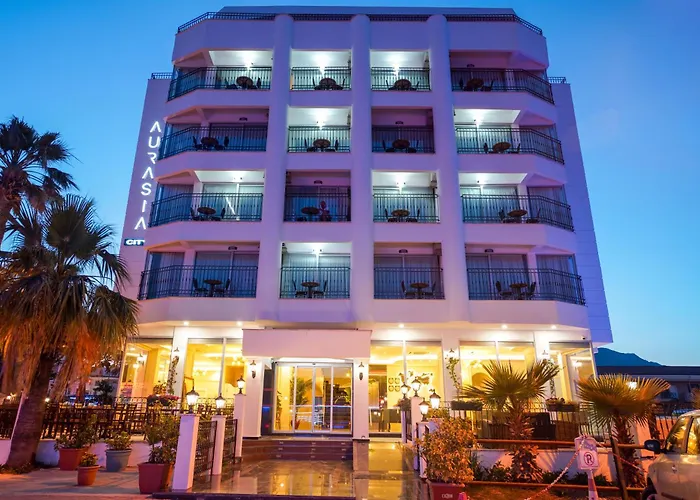 Aurasia Sea Side מלון 3*