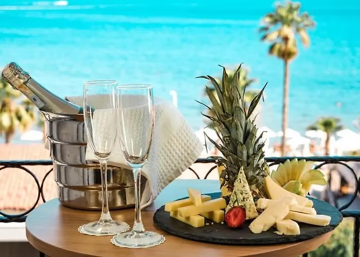 Aurasia Sea Side 3* מרמריס