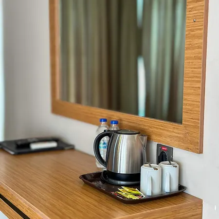 Aurasia Sea Side Hotel